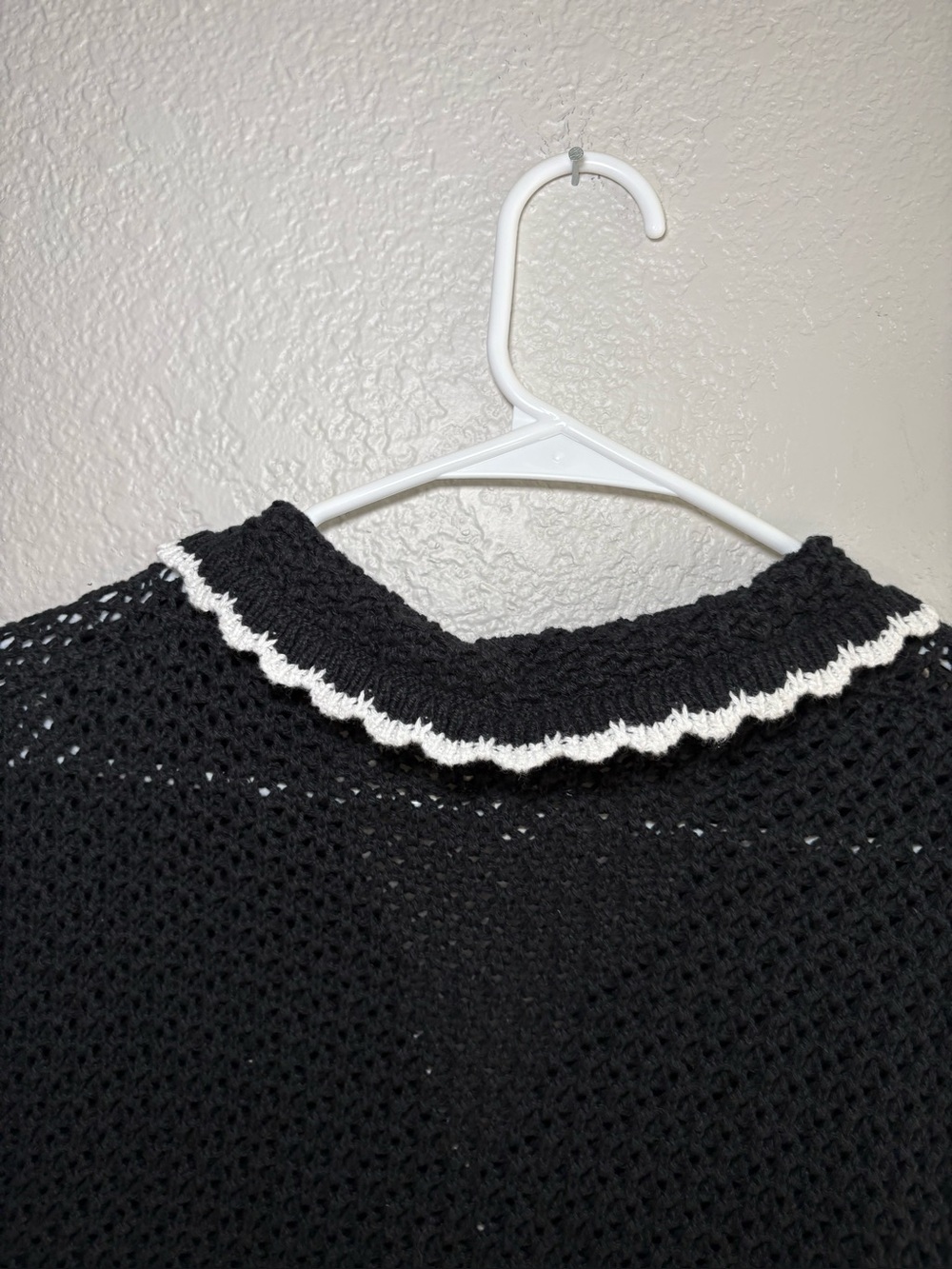 J.Crew Factory Short Sleeve Crochet Gold Button Cardigan Sweater Black XL - Picture 3 of 10